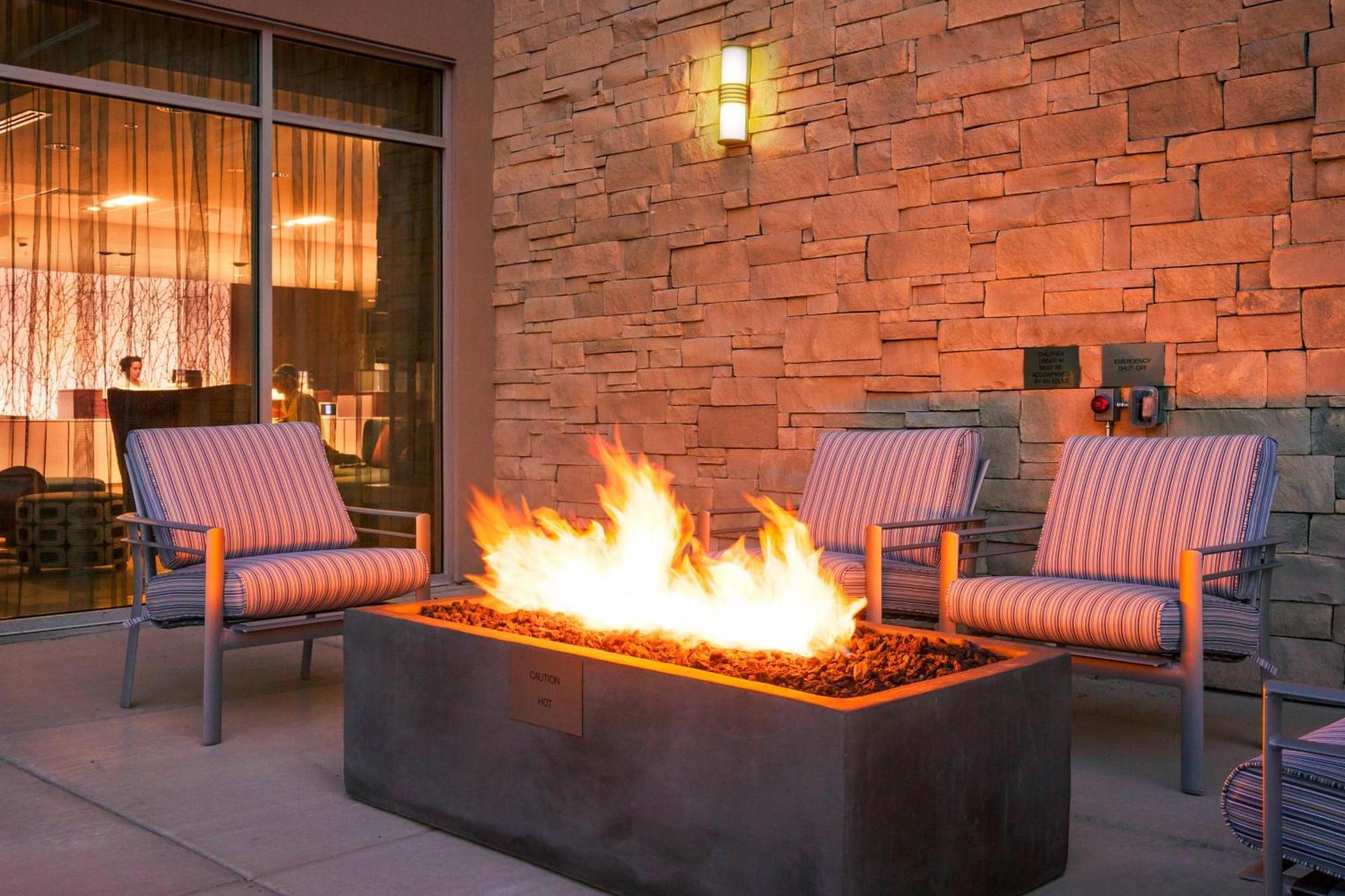 Fairfield Inn & Suites By Marriott Salt Lake City מידוויל מראה חיצוני תמונה